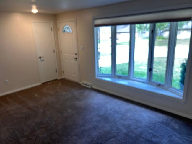 Living room - 2501 Cherrywood Ln