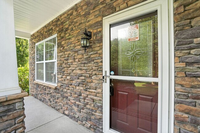Foto del edificio - AVAILABLE NOW! GREAT HOME IN GARNER, NC.