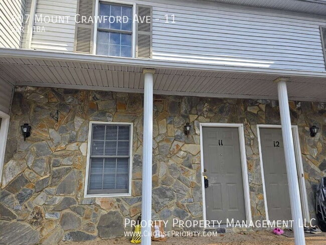 Building Photo - 407 Mt Crawford Ave