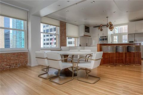 Building Photo - 411 West 7th-1333