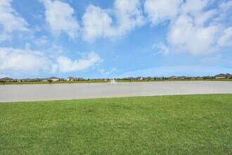 Building Photo - 584 Santa Rosa Hls Dr