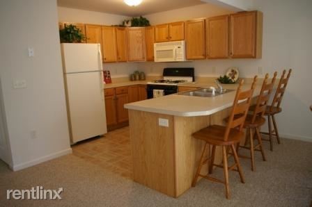 Building Photo - 2 br, 2.5 bath Townhome - 221 Ammon Ave