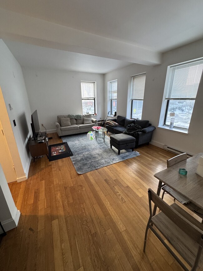 Building Photo - 776 Columbus Ave