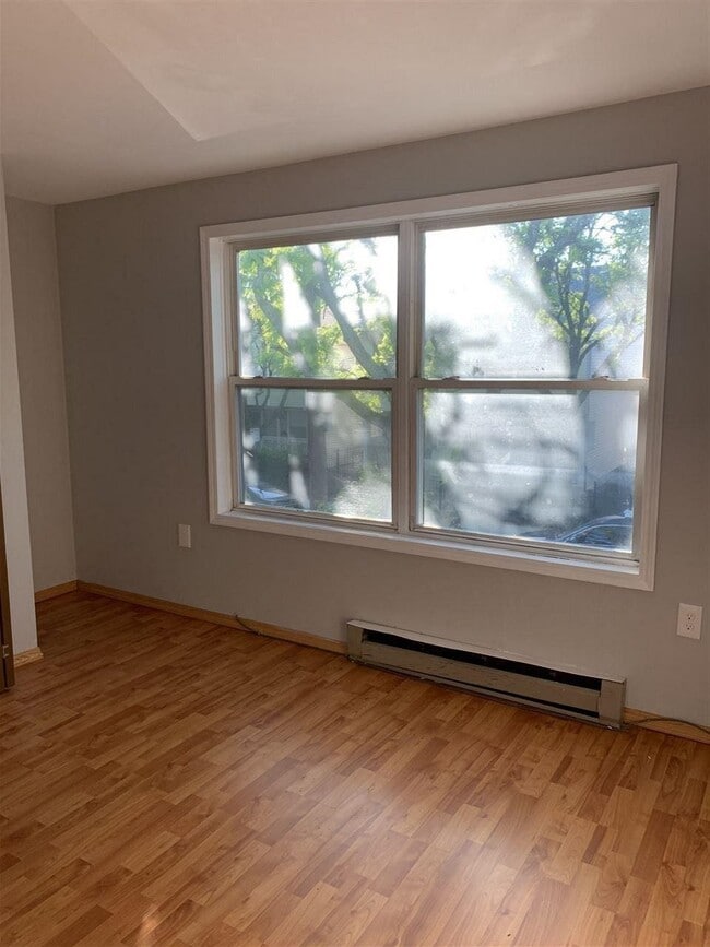 Building Photo - 378-380-380 Halladay St