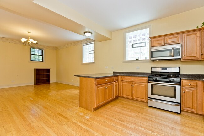 Foto del edificio - 5444 N Campbell Ave