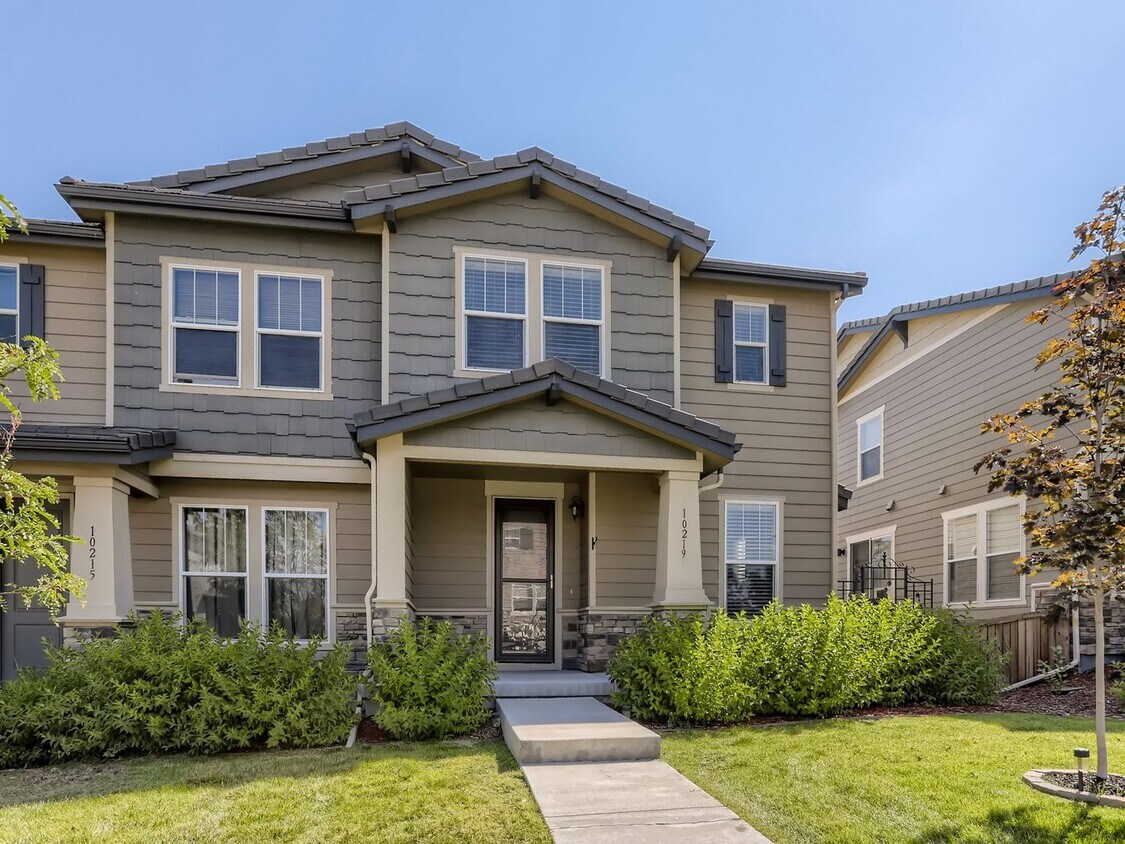 Primary Photo - Lovely 3 Bedroom 2.5 Bath in Parker!