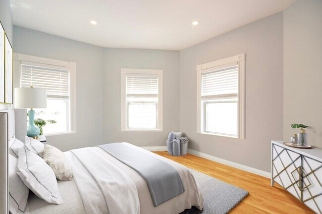 Foto del edificio - 716 E 7th St