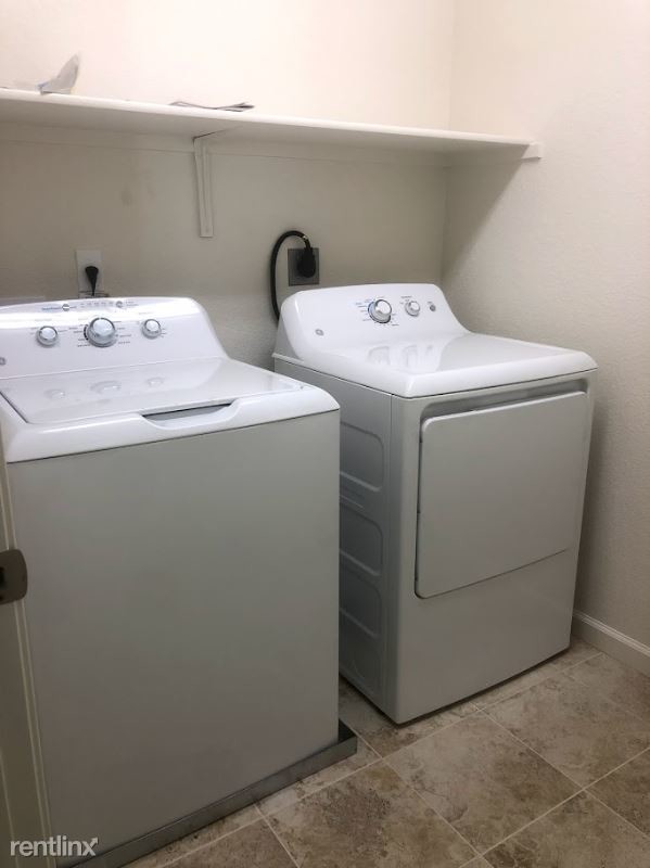 Building Photo - 3 br, 2.5 bath House - 8904 Tethys Ln