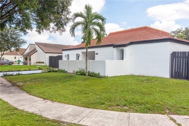 Building Photo - 4996 SW 95th Ave