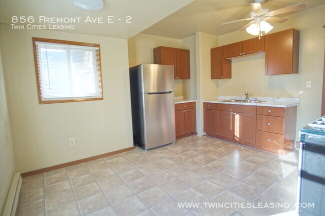 Foto del edificio - 856 Fremont Ave E