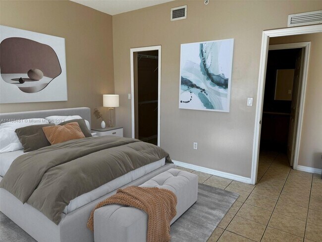 Foto del edificio - 5271 SW 8th St