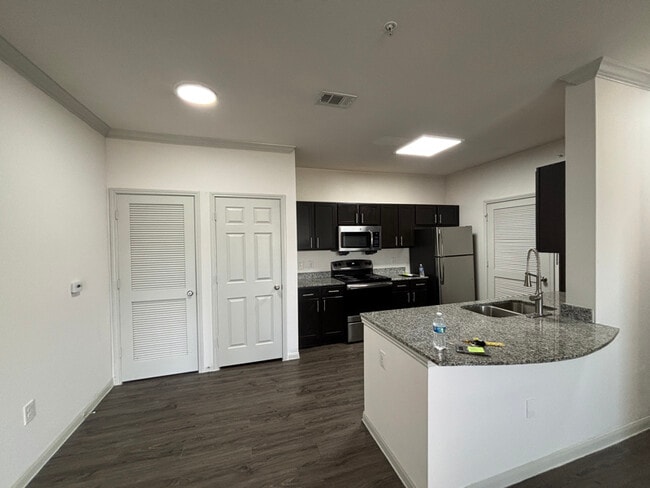 Foto del edificio - 4624 Cromwell Dr