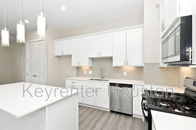 Foto del edificio - 8316 Curry Rd