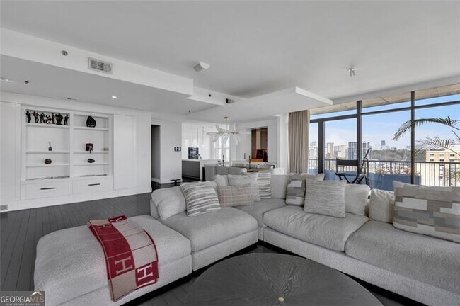 Foto del edificio - 2233 Peachtree Rd NE