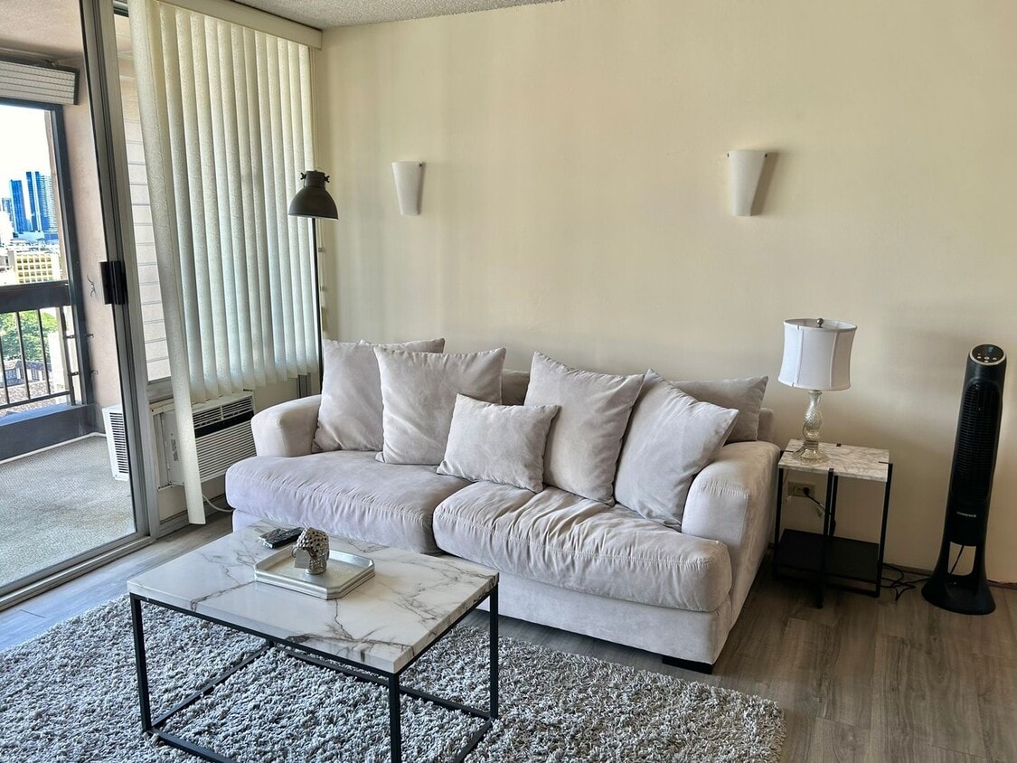 Kinau Lanais Furn. 1 Bdrm., 1 bathroom with 1 cov'd/sec'd parking - Kinau Lanais Furn. 1 Bdrm., 1 bathroom with 1 cov'd/sec'd parking