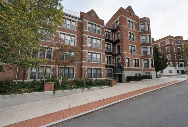 Building Photo - 1486 Commonwealth Ave