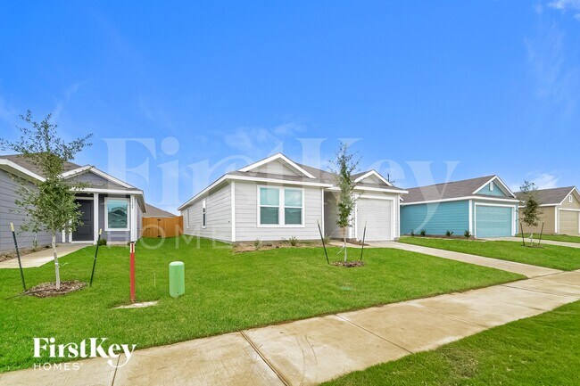 Foto del edificio - 1333 Plum Rd