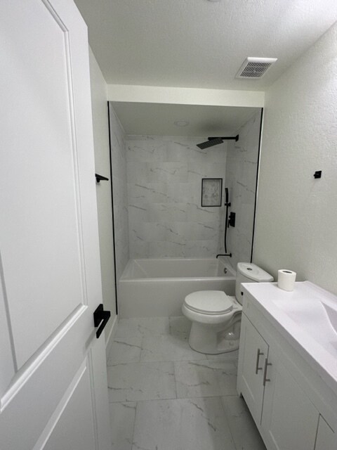 Building Photo - 16752 Bardon Ln