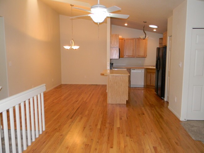Foto del edificio - 4734 Village Ln