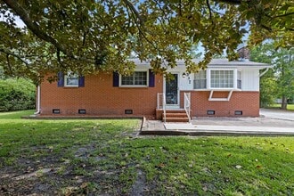 Building Photo - 337 Sunset Rd