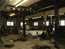 Auto Shop Space - 519-525 Skyles Pl