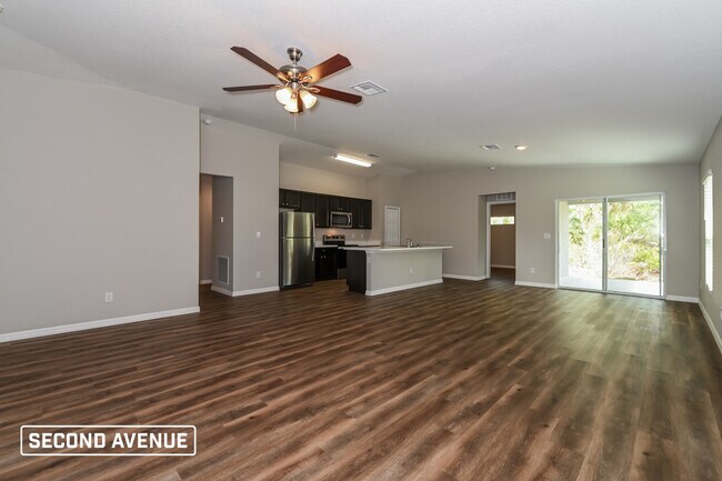 Foto del edificio - 437 Redwing St