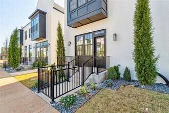 Building Photo - 18814 Selah Wy