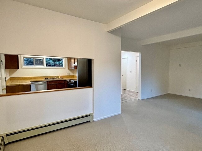 Foto del edificio - Updated 3BR Evergreen Home w/ Garage & Fenced Yard