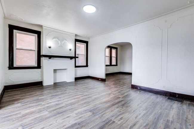 Photo - 609 E Warrington Ave Apartment