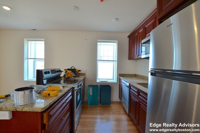 Building Photo - 11 Sawyer Ter