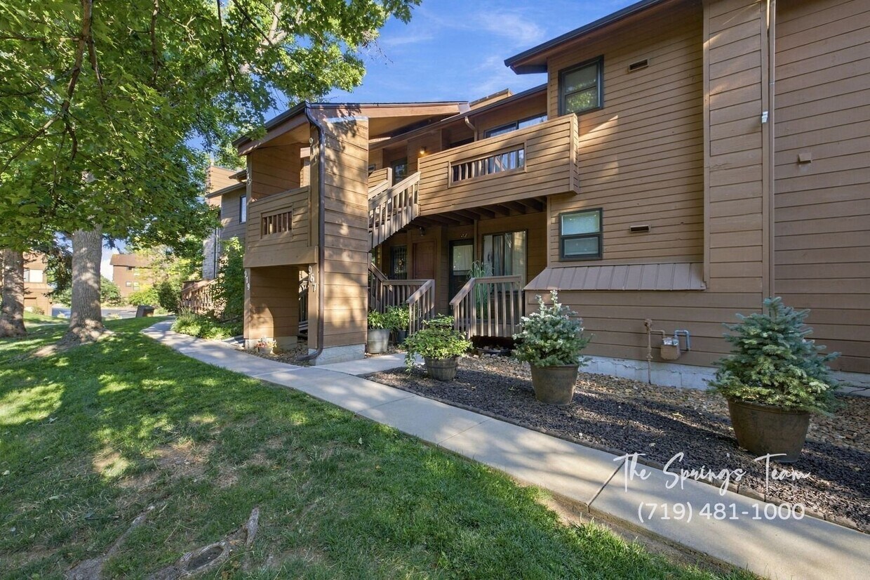 Photo - 971 Moorings Drive-