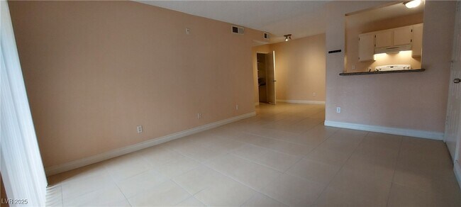 Foto del edificio - 230 Mission Newport Ln