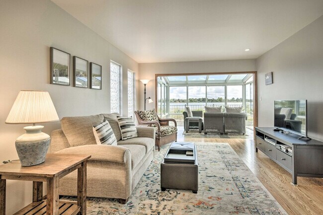 Foto del edificio - 2606 Bayview Dr