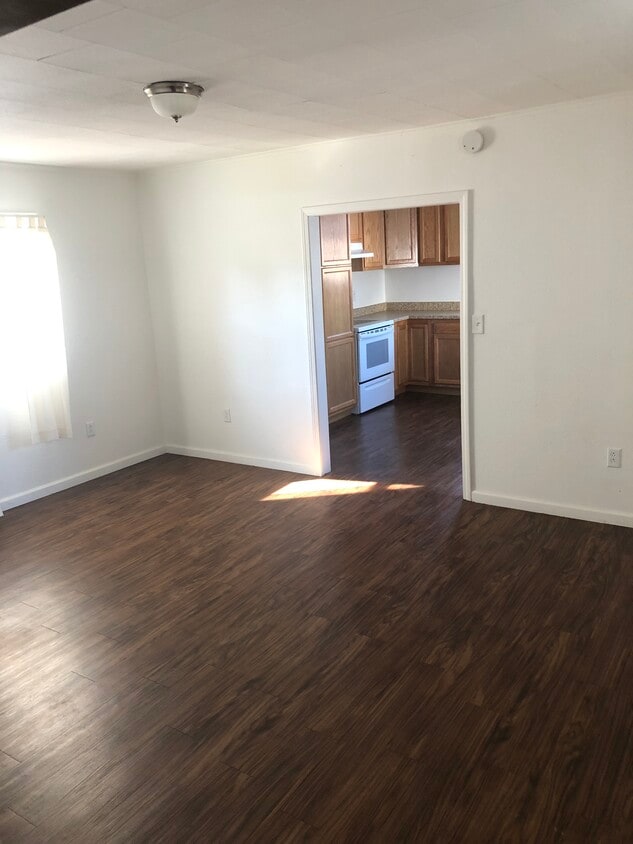 Foto del edificio - 163 Larimer Ave