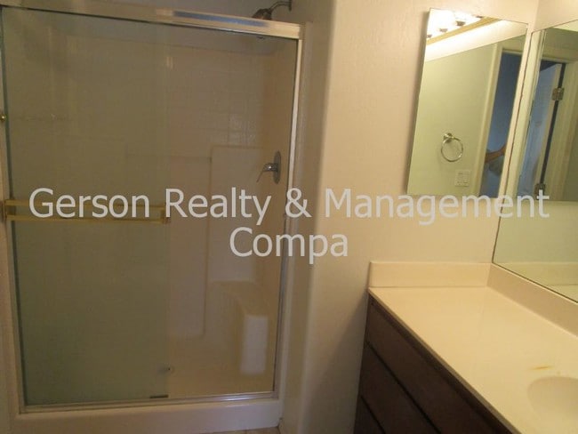 Foto del edificio - 510 E University Dr