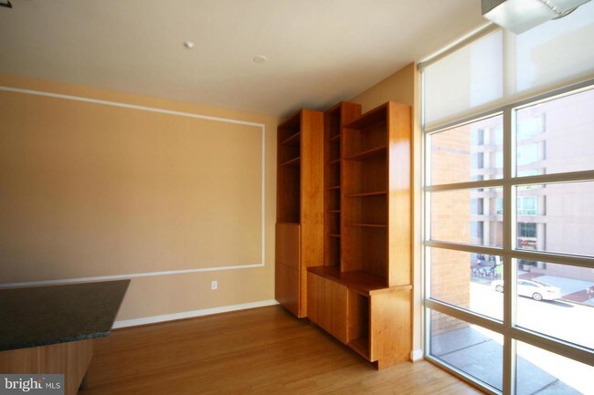 Foto del edificio - 1390 V St NW