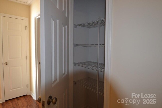 Foto del edificio - 3793 Lee Moore Rd