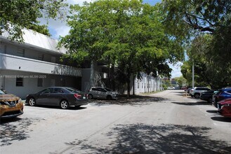 Building Photo - 17255 SW 95th Ave