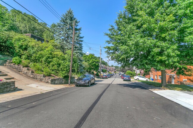 Photo - 6565 Rosemoor St Apartments