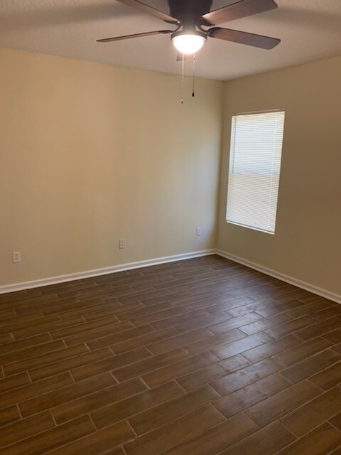 Foto del edificio - 3013 Thorn Glen Ct