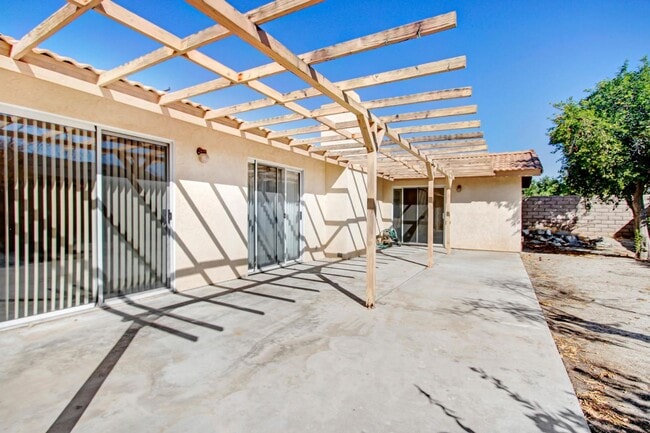 Building Photo - 43580 Texas Ave