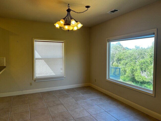 Foto del edificio - 3 Bedroom/2 Bath House available for rent in Arroyo Grande