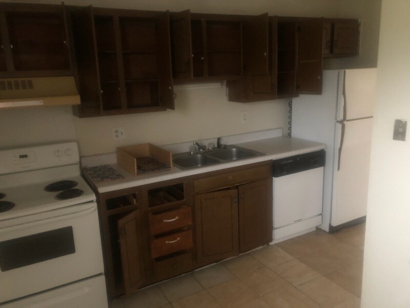 Building Photo - 1219 Southwood Dr