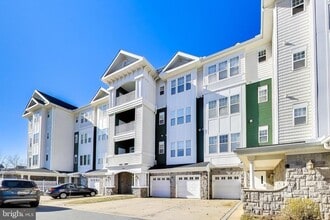 Building Photo - 13901 Belle Chasse Blvd