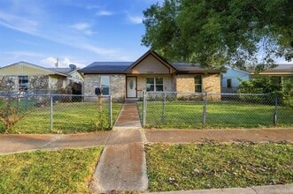 Building Photo - 10124 Shayna Dr