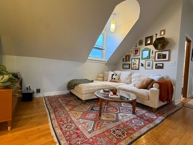 Foto del edificio - 1823 W Superior St