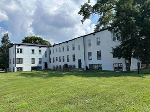 Building Photo - 2024 Lincoln Ave
