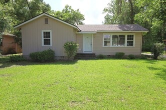 Building Photo - 1706 N Lee St