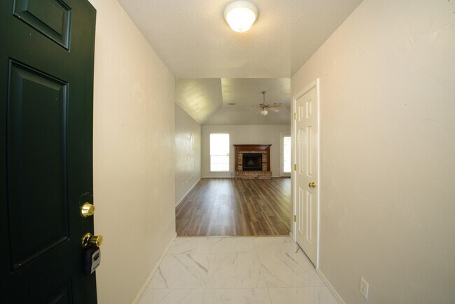 Building Photo - 11255 S 105th E Ave