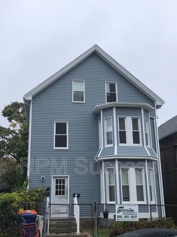 Building Photo - 111 Hillman St